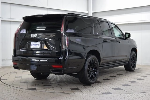 2022 Cadillac Escalade 5th Gen - Image 8 of 12