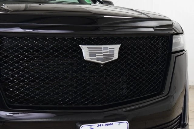 2022 Cadillac Escalade 5th Gen - Image 11 of 12
