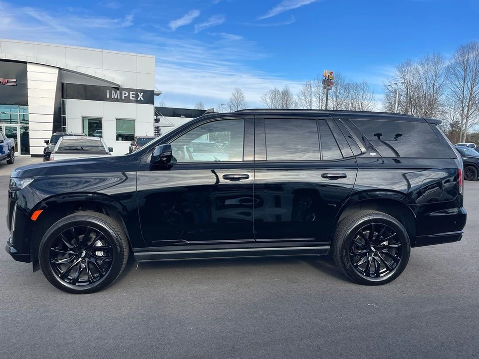 2022 Cadillac Escalade 5th Gen - Image 2 of 12