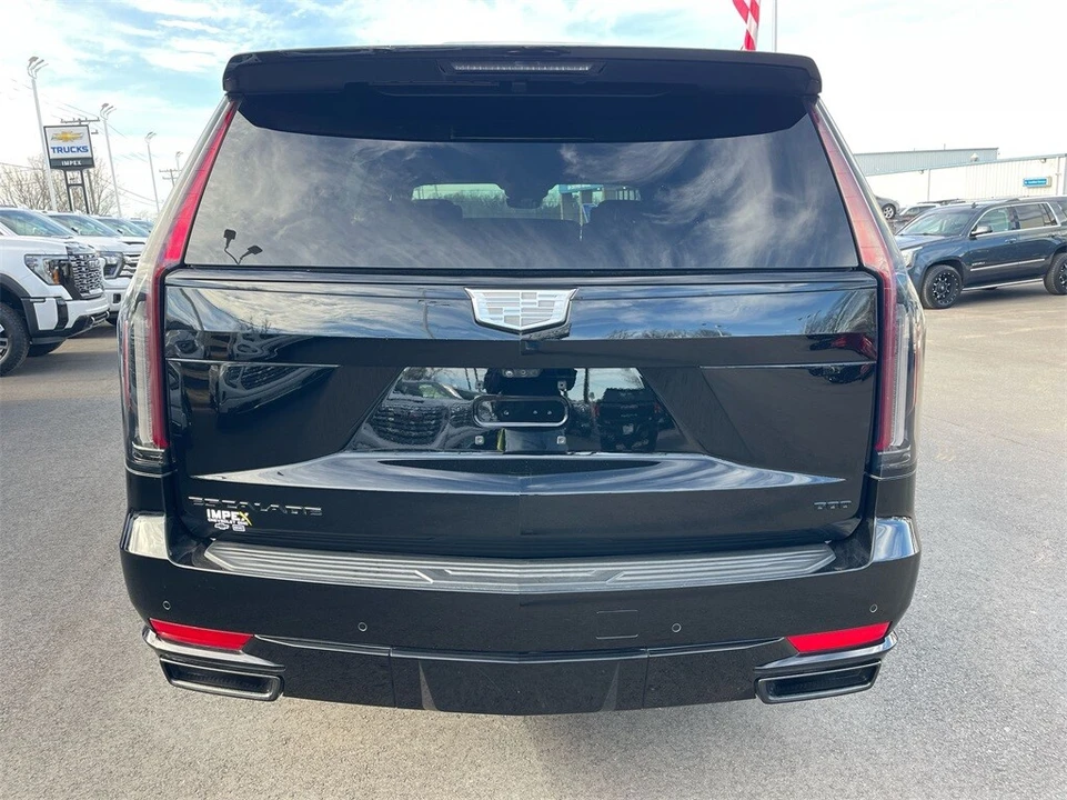 2022 Cadillac Escalade 5th Gen - Image 4 of 12