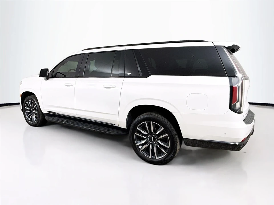 2022 Cadillac Escalade 5th Gen - Image 5 of 15
