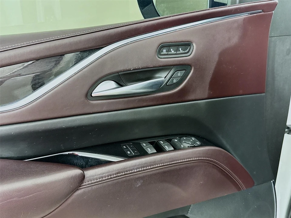 2022 Cadillac Escalade 5th Gen - Image 9 of 15