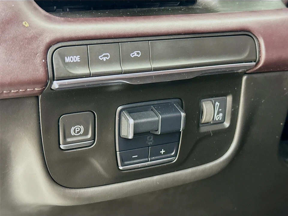 2022 Cadillac Escalade 5th Gen - Image 7 of 15