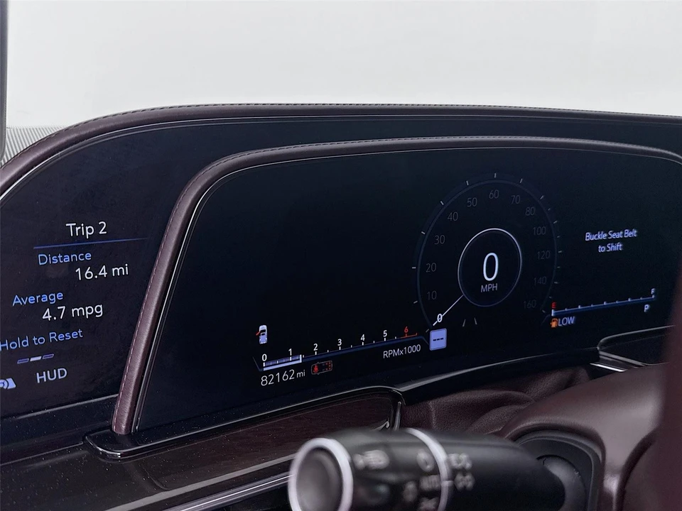 2022 Cadillac Escalade 5th Gen - Image 12 of 21