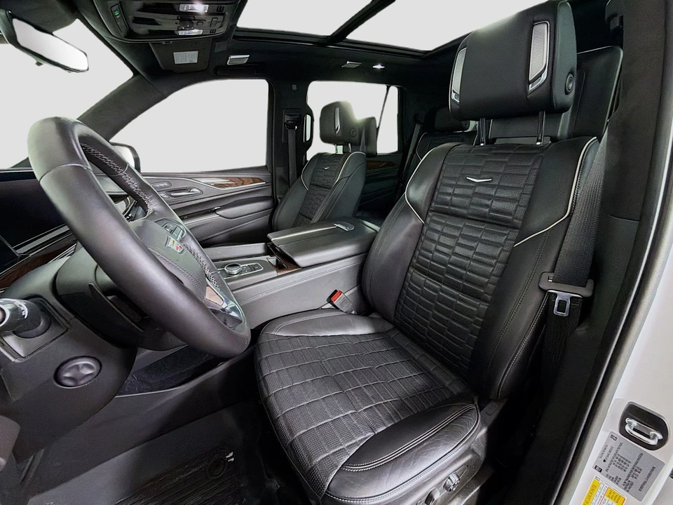 2022 Cadillac Escalade 5th Gen - Image 13 of 21