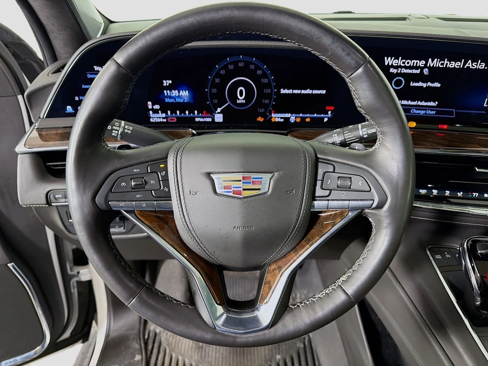 2022 Cadillac Escalade 5th Gen - Image 14 of 21