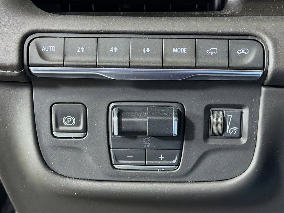 2022 Cadillac Escalade 5th Gen - Image 12 of 21