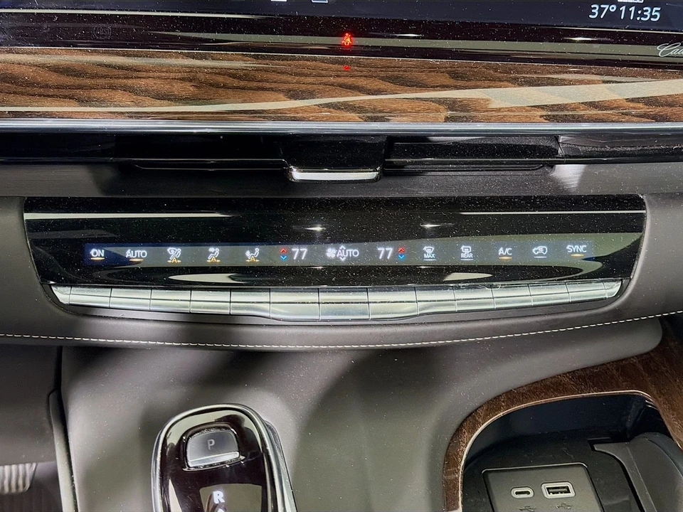 2022 Cadillac Escalade 5th Gen - Image 20 of 21