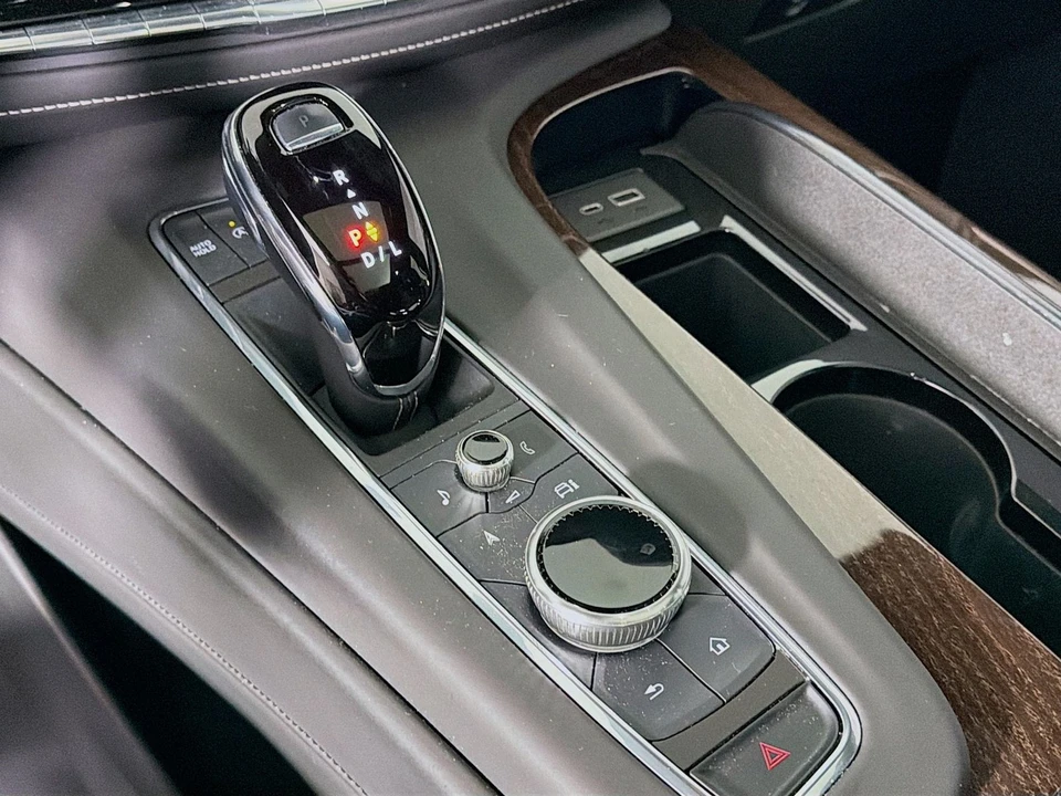 2022 Cadillac Escalade 5th Gen - Image 21 of 21