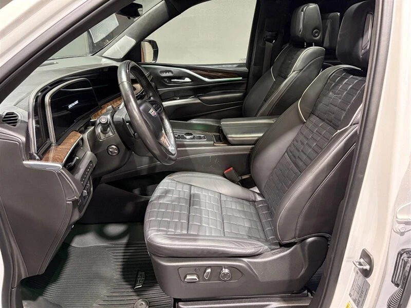 2022 Cadillac Escalade 5th Gen - Image 2 of 21