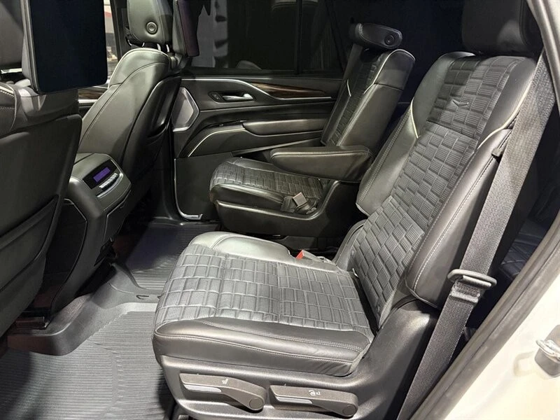2022 Cadillac Escalade 5th Gen - Image 20 of 21