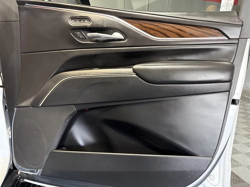 2022 Cadillac Escalade 5th Gen - Image 21 of 21