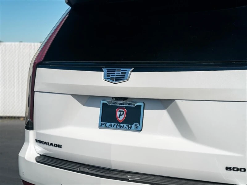 2022 Cadillac Escalade 5th Gen - Image 10 of 21