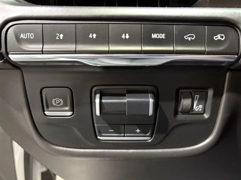2022 Cadillac Escalade 5th Gen - Image 15 of 21
