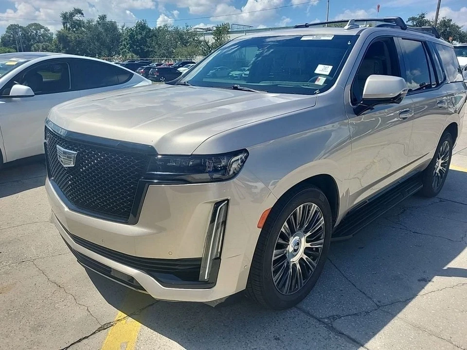 2022 Cadillac Escalade 5th Gen - Image 2 of 12