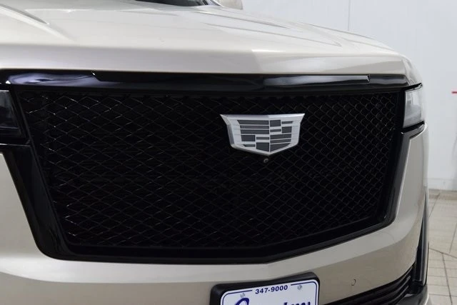 2022 Cadillac Escalade 5th Gen - Image 9 of 12