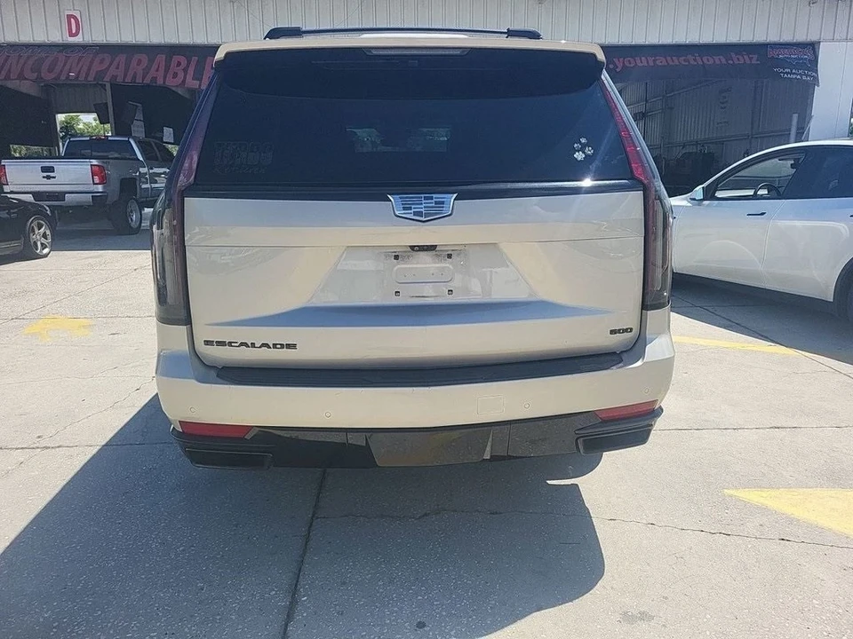 2022 Cadillac Escalade 5th Gen - Image 4 of 12
