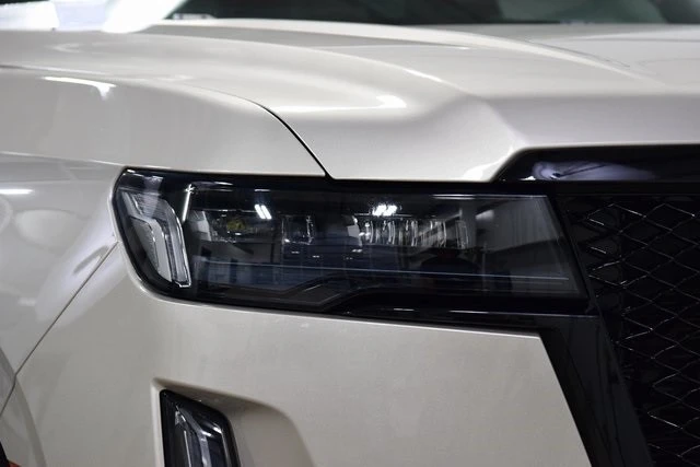 2022 Cadillac Escalade 5th Gen - Image 10 of 12