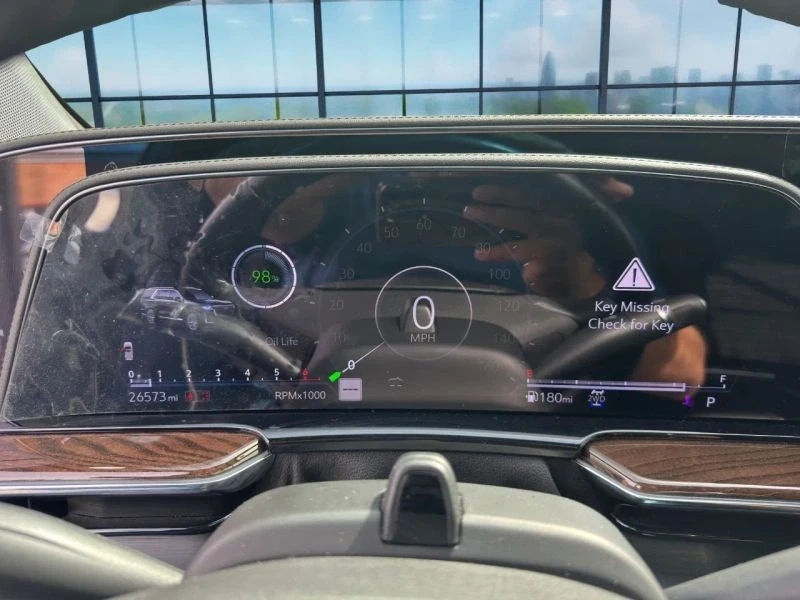 2022 Cadillac Escalade 5th Gen - Image 11 of 12
