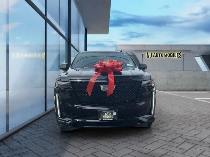 2022 Cadillac Escalade 5th Gen - Image 2 of 12