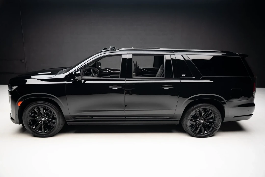 2022 Cadillac Escalade 5th Gen - Image 15 of 21
