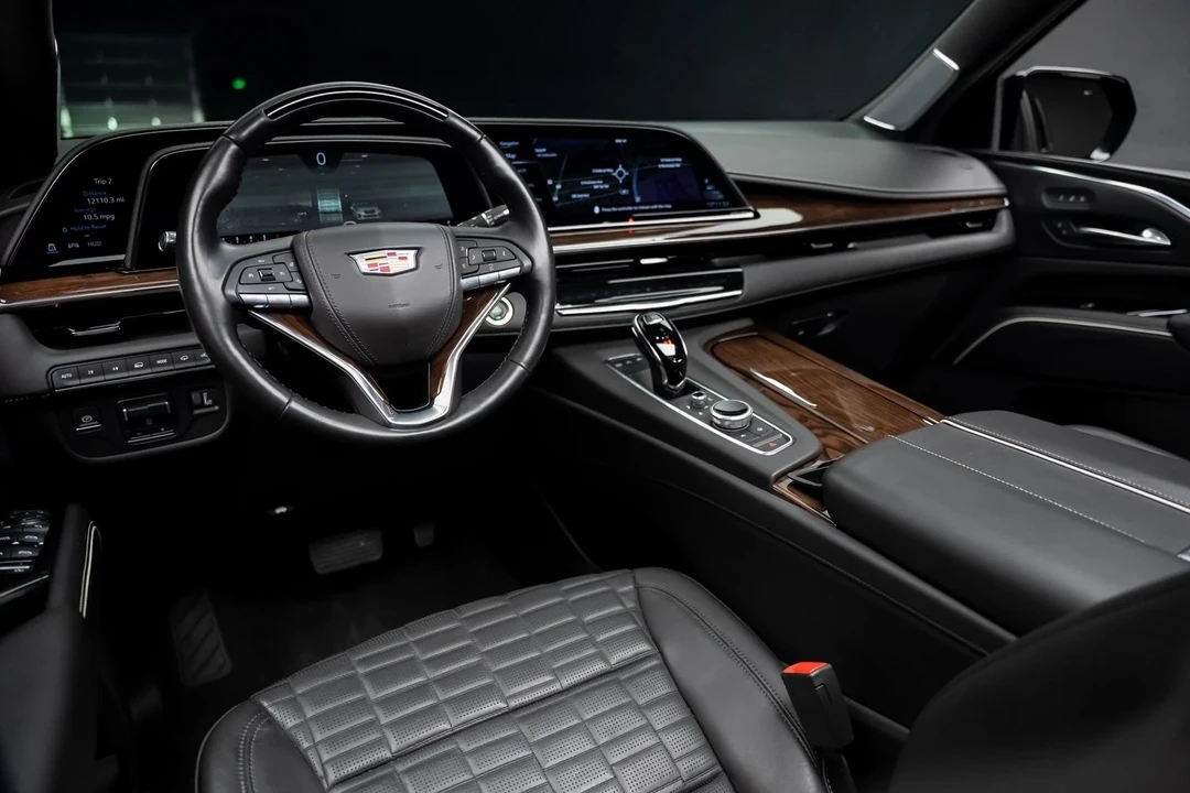 2022 Cadillac Escalade 5th Gen - Image 2 of 21