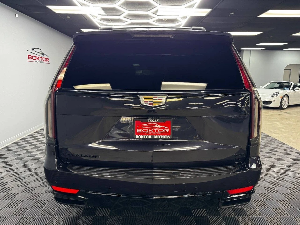 2022 Cadillac Escalade 5th Gen - Image 10 of 12