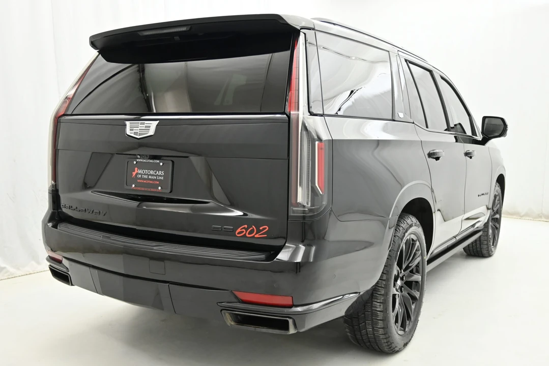 2022 Cadillac Escalade 5th Gen - Image 26 of 31