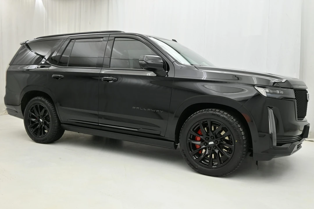 2022 Cadillac Escalade 5th Gen - Image 17 of 31