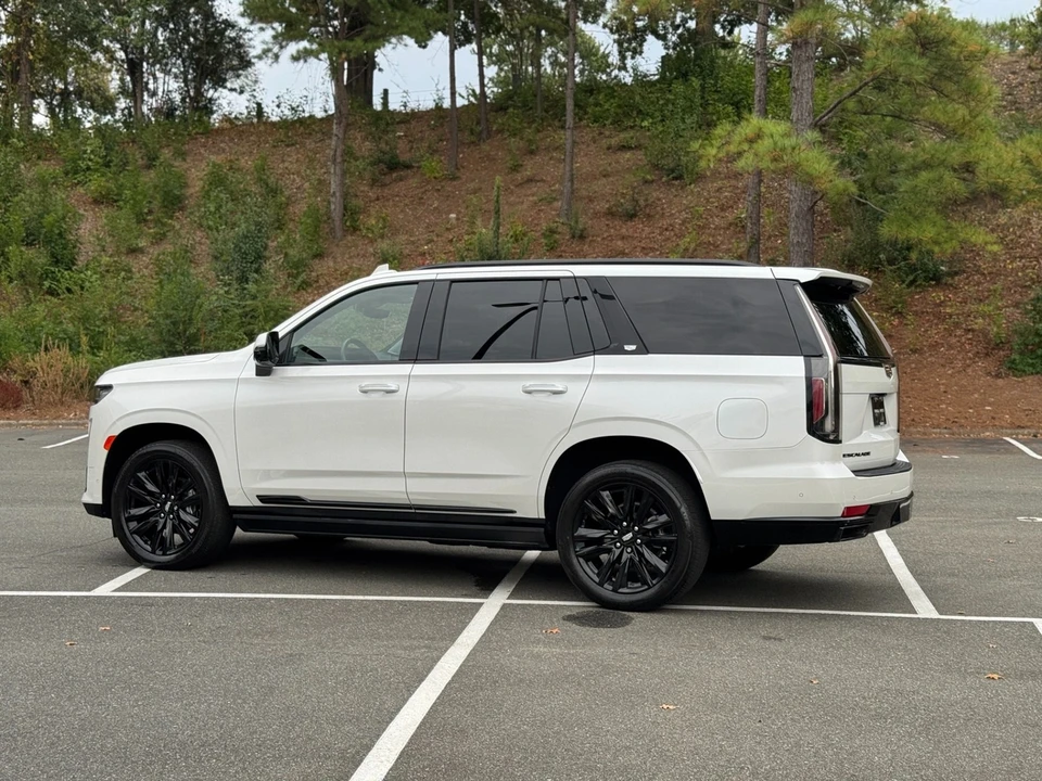 2022 Cadillac Escalade 5th Gen - Image 7 of 21