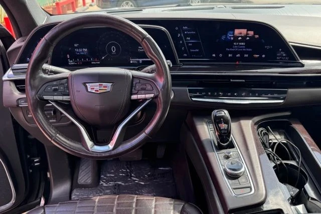 2022 Cadillac Escalade 5th Gen - Image 12 of 18