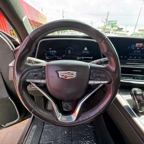 2022 Cadillac Escalade 5th Gen - Image 14 of 18