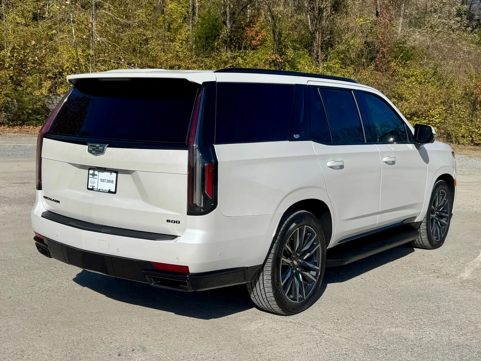 2022 Cadillac Escalade 5th Gen - Image 3 of 21