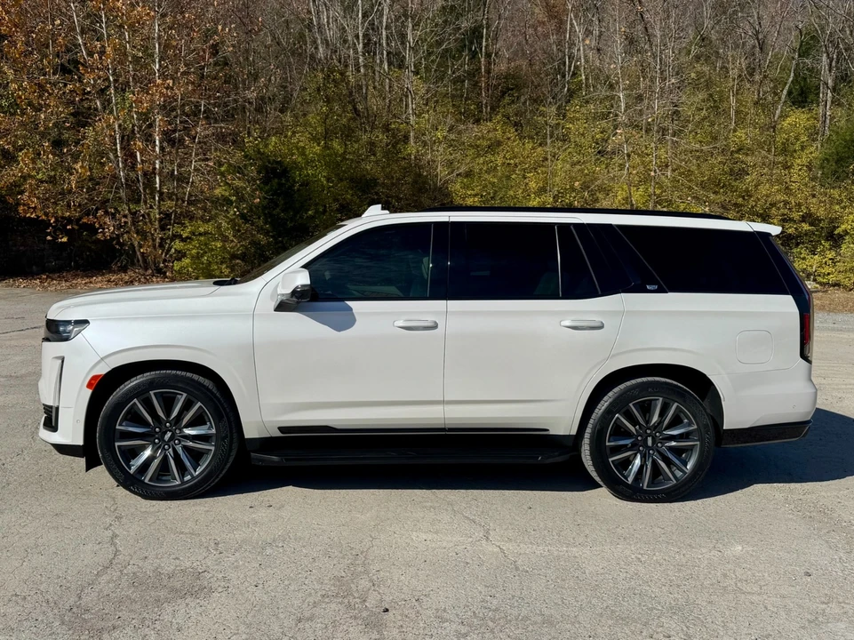 2022 Cadillac Escalade 5th Gen - Image 8 of 21