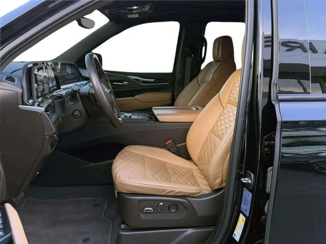 2022 Cadillac Escalade 5th Gen - Image 11 of 21