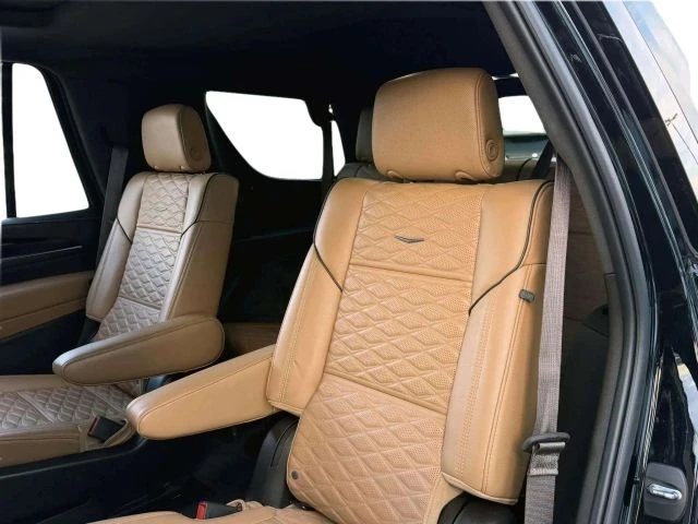 2022 Cadillac Escalade 5th Gen - Image 17 of 21