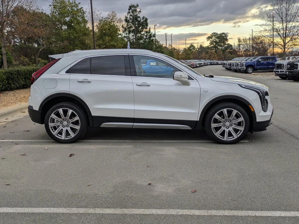 2022 Cadillac XT4 - Image 3 of 21