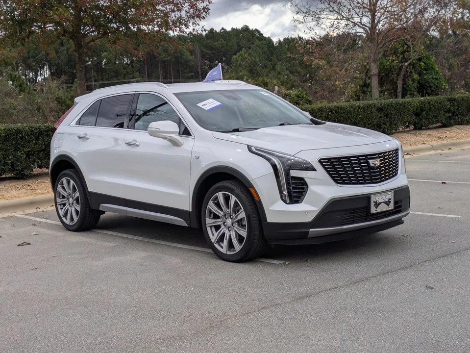 2022 Cadillac XT4 - Image 2 of 21