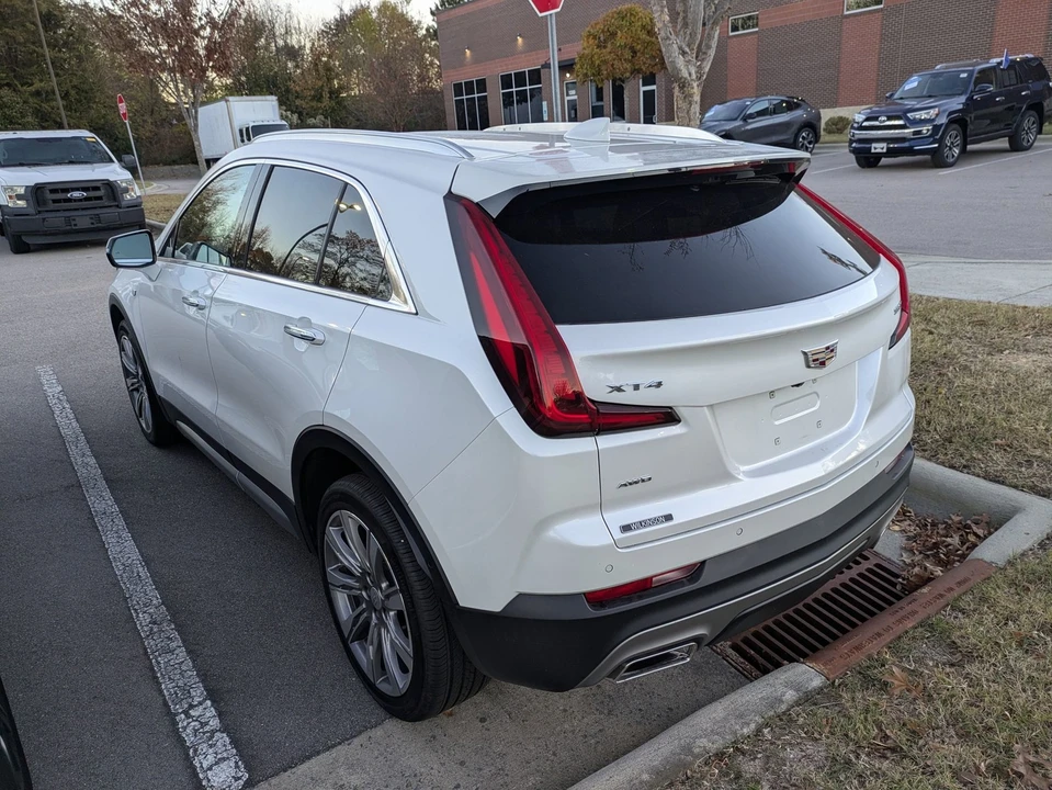 2022 Cadillac XT4 - Image 4 of 4