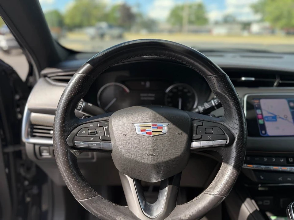 2022 Cadillac XT4 - Image 13 of 21