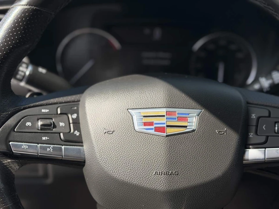 2022 Cadillac XT4 - Image 15 of 21