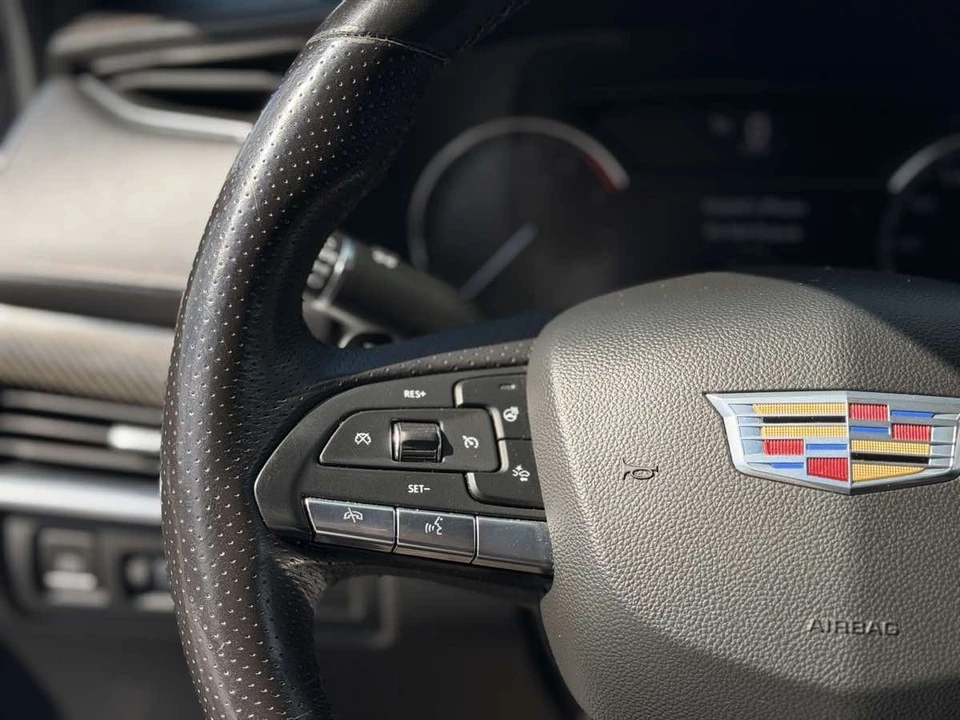 2022 Cadillac XT4 - Image 14 of 21