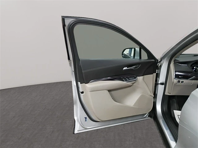 2022 Cadillac XT4 - Image 11 of 12