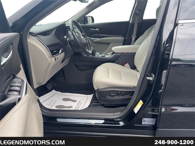 2022 Cadillac XT4 - Image 18 of 21