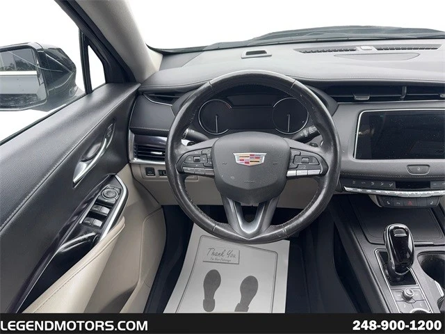 2022 Cadillac XT4 - Image 16 of 21