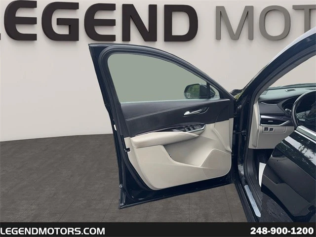 2022 Cadillac XT4 - Image 11 of 21