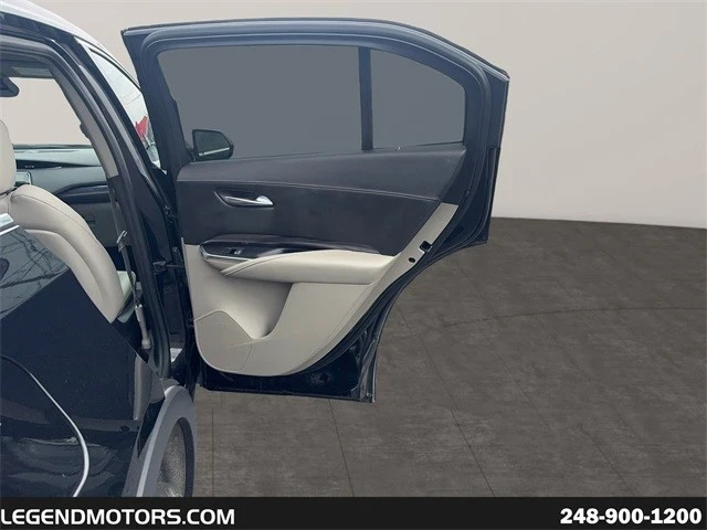 2022 Cadillac XT4 - Image 14 of 21