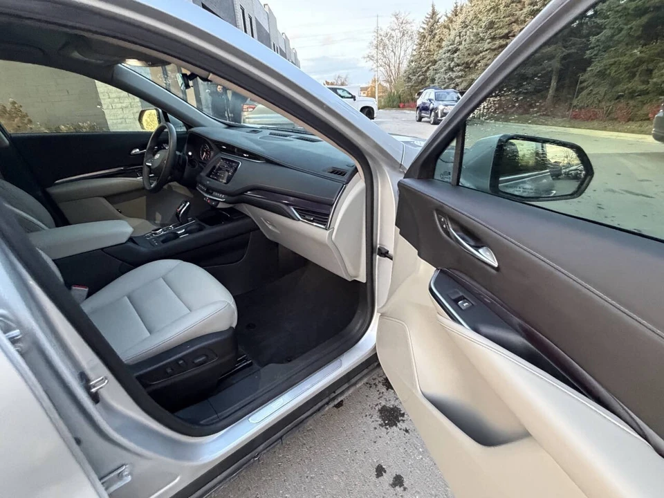 2022 Cadillac XT4 - Image 12 of 19