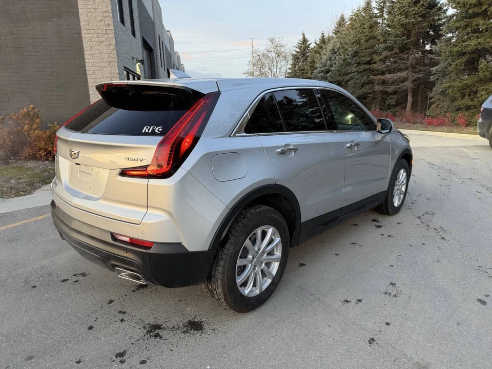 2022 Cadillac XT4 - Image 4 of 19