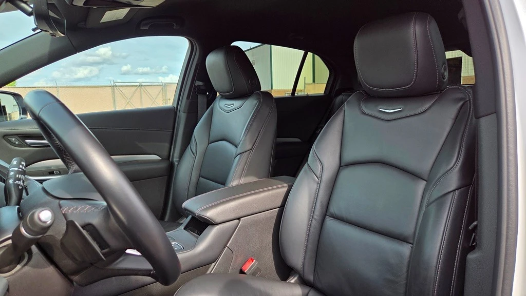2022 Cadillac XT4 - Image 16 of 31